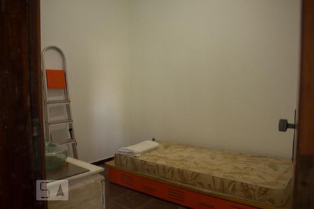 Casa de condomínio para alugar com 1000m², 6 quartos e 4 vagas Casa de condomínio para alugar com 1000m², 6 quartos e 4 vagasQuarto de Serviço