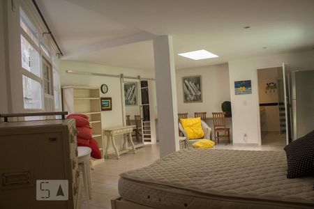 Casa de condomínio para alugar com 1000m², 6 quartos e 4 vagas Casa de condomínio para alugar com 1000m², 6 quartos e 4 vagasSuíte de Convidado