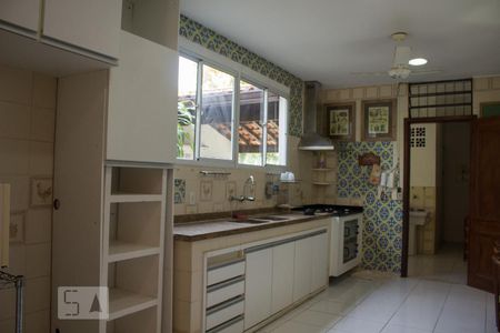 Casa de condomínio para alugar com 1000m², 6 quartos e 4 vagas Casa de condomínio para alugar com 1000m², 6 quartos e 4 vagasCozinha