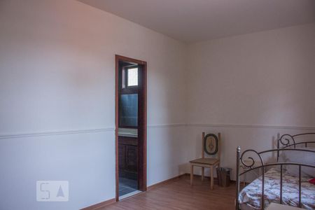 Casa de condomínio para alugar com 1000m², 6 quartos e 4 vagas Casa de condomínio para alugar com 1000m², 6 quartos e 4 vagasSuíte 1