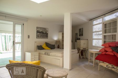 Casa de condomínio para alugar com 1000m², 6 quartos e 4 vagas Casa de condomínio para alugar com 1000m², 6 quartos e 4 vagasSuíte de Convidado