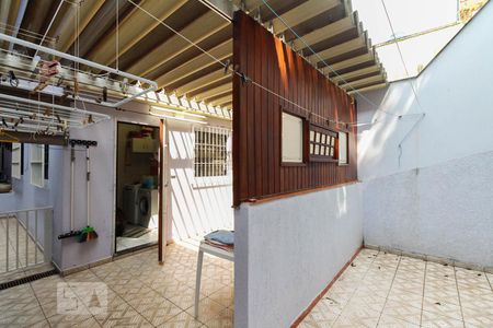 Quintal  de casa à venda com 3 quartos, 120m² em Vila Bela, São Paulo