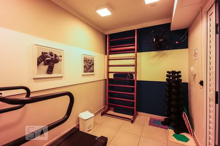 Apartamento à venda com 40m², 2 quartos e sem vaga Apartamento à venda com 40m², 2 quartos e sem vagaAcademia