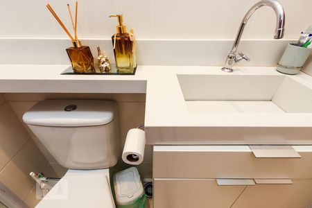 Apartamento à venda com 40m², 2 quartos e sem vaga Apartamento à venda com 40m², 2 quartos e sem vagaBanheiro