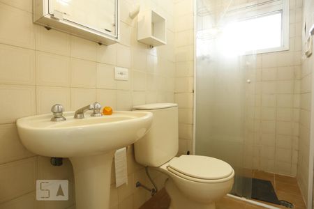 Banheiro de apartamento para alugar com 1 quarto, 33m² em Bela Vista, São Paulo