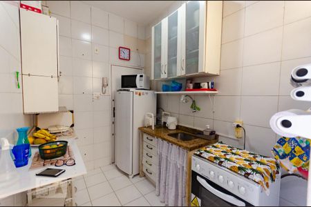 Apartamento à venda com 78m², 2 quartos e sem vaga Apartamento à venda com 78m², 2 quartos e sem vagaCozinha