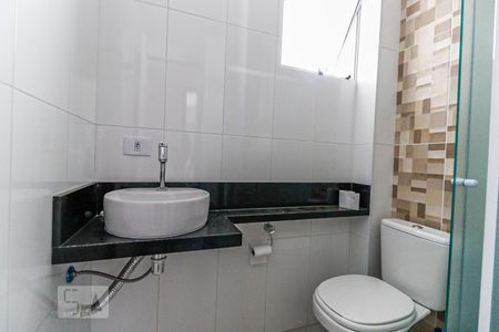 Apartamento à venda com 66m², 2 quartos e 1 vaga Apartamento à venda com 66m², 2 quartos e 1 vagaBanheiro