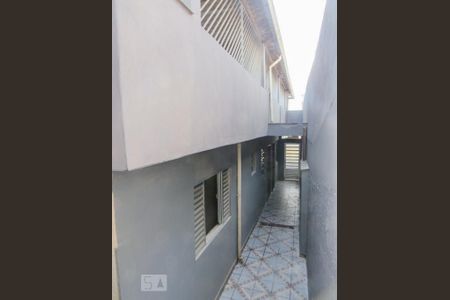 Corredor de casa para alugar com 2 quartos, 110m² em Jardim Vila Formosa, São Paulo