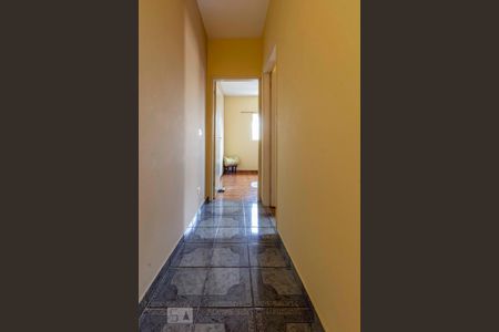 Corredor de casa à venda com 4 quartos, 120m² em Parque Luis Mucciolo, São Paulo