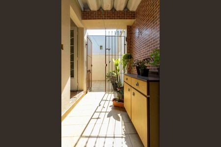 Casa à venda com 120m², 4 quartos e 3 vagasÁrea de Serviço 