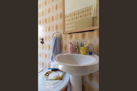 Casa à venda com 120m², 4 quartos e 3 vagasBanheiro