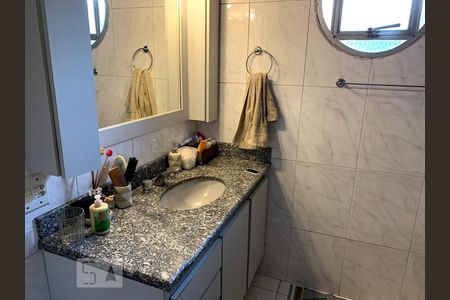 Banheiro de apartamento à venda com 4 quartos, 120m² em Jardim Taboão, São Paulo