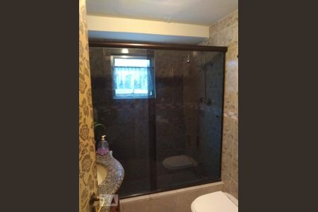 Apartamento à venda com 115m², 3 quartos e 1 vaga Apartamento à venda com 115m², 3 quartos e 1 vagaBanheiro