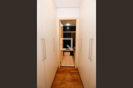 Apartamento para alugar com 60m², 1 quarto e 2 vagasCloset da suíte