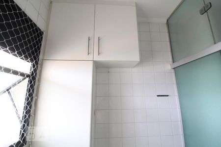 Apartamento para alugar com 75m², 2 quartos e 1 vagaÁrea serviço