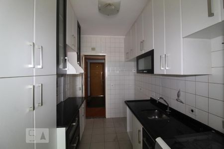 Apartamento para alugar com 75m², 2 quartos e 1 vagaCozinha