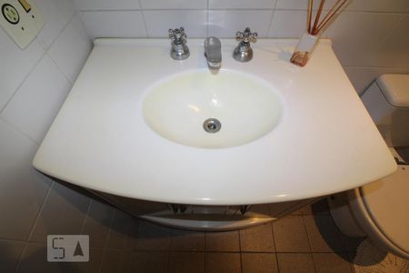 Apartamento para alugar com 75m², 2 quartos e 1 vagaBanheiro suite