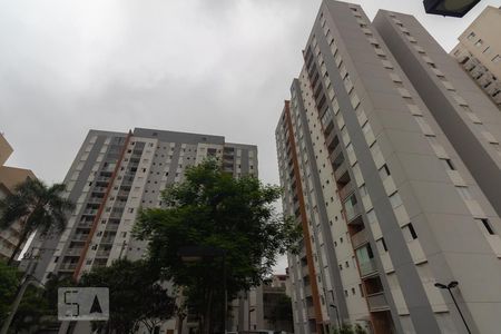 Apartamento à venda com 65m², 2 quartos e 1 vagaFachada - Condomínio