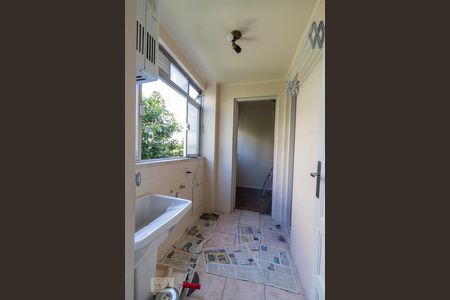 Apartamento à venda com 110m², 3 quartos e 1 vagaÁrea de Serviço