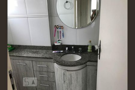Apartamento à venda com 61m², 2 quartos e 2 vagasBanheiro 2