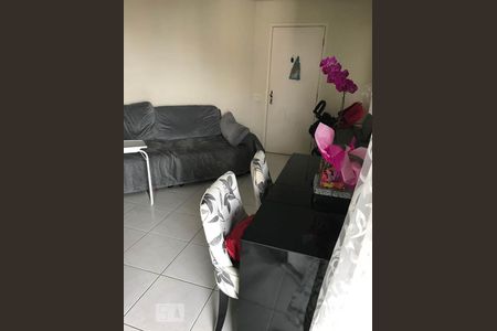 Apartamento à venda com 61m², 2 quartos e 2 vagasSala