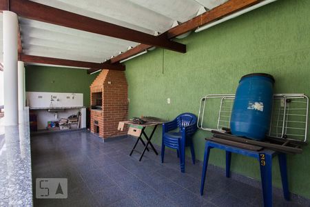 Casa de condomínio à venda com 220m², 3 quartos e 2 vagasChurrasqueira