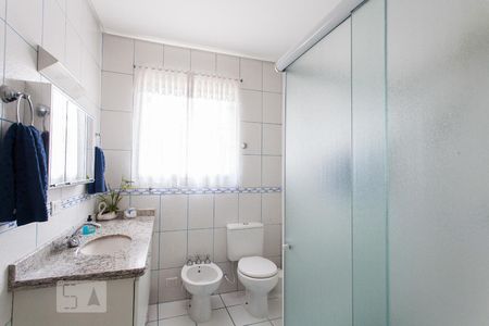 Casa de condomínio à venda com 220m², 3 quartos e 2 vagasBanheiro Social