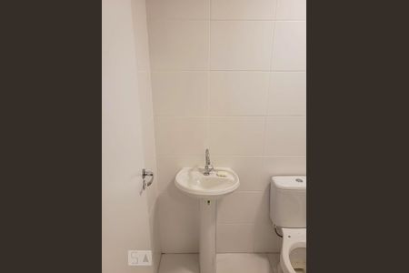 Studio para alugar com 33m², 1 quarto e sem vaga Studio para alugar com 33m², 1 quarto e sem vagaBanheiro