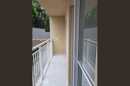 Studio para alugar com 33m², 1 quarto e sem vaga Studio para alugar com 33m², 1 quarto e sem vagaSacada