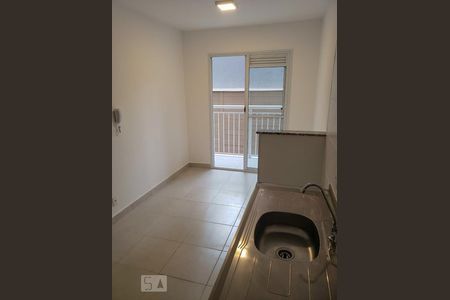 Studio para alugar com 33m², 1 quarto e sem vaga Studio para alugar com 33m², 1 quarto e sem vagaSala/Cozinha