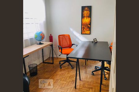 Casa à venda com 500m², 3 quartos e 2 vagas Casa à venda com 500m², 3 quartos e 2 vagasQuarto 5