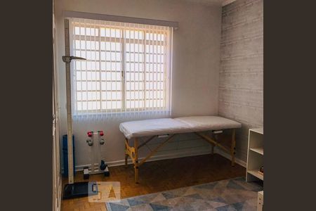 Casa à venda com 500m², 3 quartos e 2 vagas Casa à venda com 500m², 3 quartos e 2 vagasQuarto 4