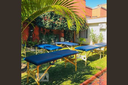 Casa à venda com 500m², 3 quartos e 2 vagas Casa à venda com 500m², 3 quartos e 2 vagasQuintal