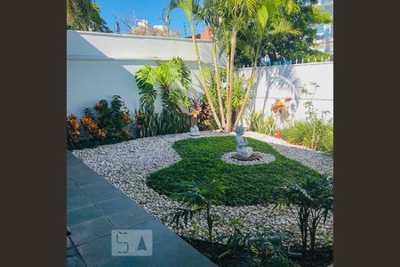 Jardim de casa à venda com 3 quartos, 500m² em Brooklin, São Paulo