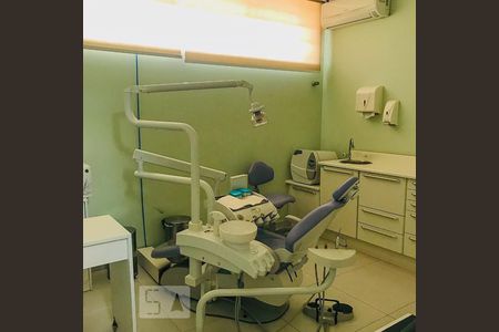 Casa à venda com 500m², 3 quartos e 2 vagas Casa à venda com 500m², 3 quartos e 2 vagasQuarto 3