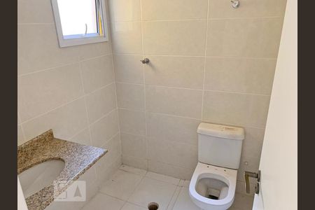 Casa de condomínio à venda com 99m², 2 quartos e 1 vagaBanheiro 