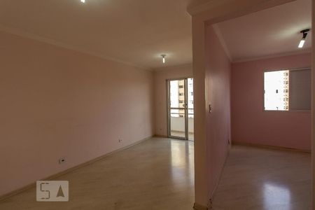 Sala de apartamento para alugar com 3 quartos, 70m² em Vila Matilde, São Paulo