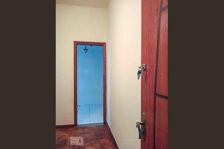 Sala de apartamento para alugar com 2 quartos, 40m² em Vaz Lobo, Rio de Janeiro