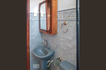 Banheiro de apartamento à venda com 2 quartos, 40m² em Vaz Lobo, Rio de Janeiro