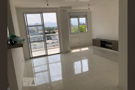 Sala de apartamento para alugar com 2 quartos, 74m² em Anil, Rio de Janeiro
