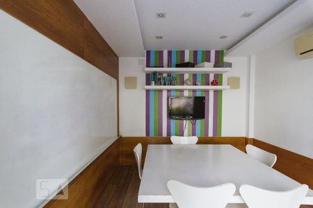 Apartamento para alugar com 74m², 2 quartos e 1 vagaSala de Reunião