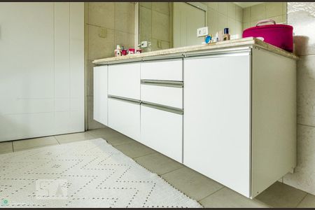 Casa para alugar com 350m², 3 quartos e 2 vagasBanheiro 2