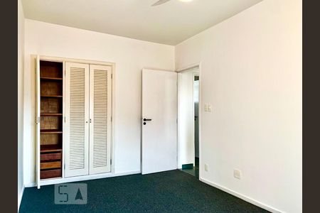 Apartamento para alugar com 75m², 2 quartos e sem vagaBanheiro