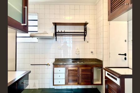 Cozinha de apartamento para alugar com 2 quartos, 75m² em Vila Mariana, São Paulo