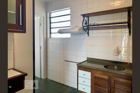 Cozinha de apartamento para alugar com 2 quartos, 75m² em Vila Mariana, São Paulo