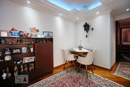 Sala de apartamento à venda com 3 quartos, 80m² em Vila Bertioga, São Paulo
