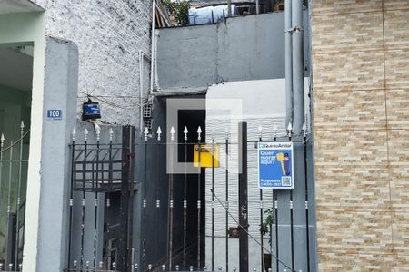 Casa para alugar com 40m², 1 quarto e sem vaga Casa para alugar com 40m², 1 quarto e sem vagaFachada