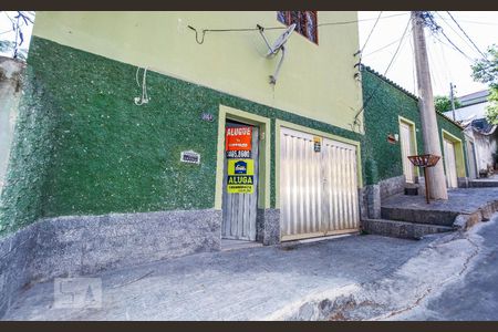 Casa para alugar com 60m², 2 quartos e sem vagaFachada