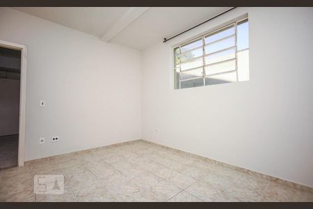 Quarto 1 de casa para alugar com 2 quartos, 60m² em União, Belo Horizonte