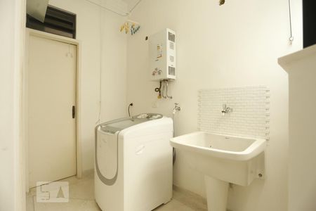 Apartamento à venda com 105m², 2 quartos e 1 vagaArea de Serviços